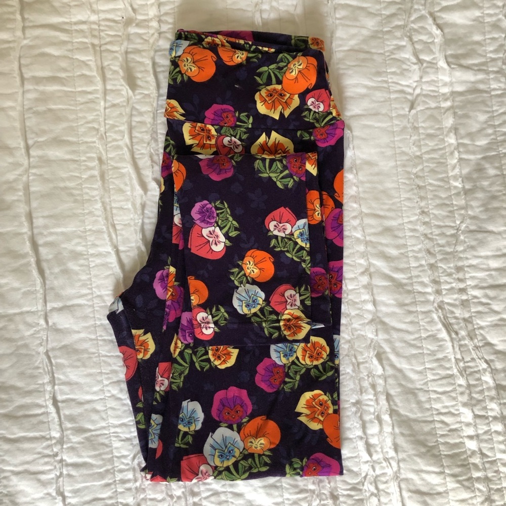Lularoe and Disney OS leggings